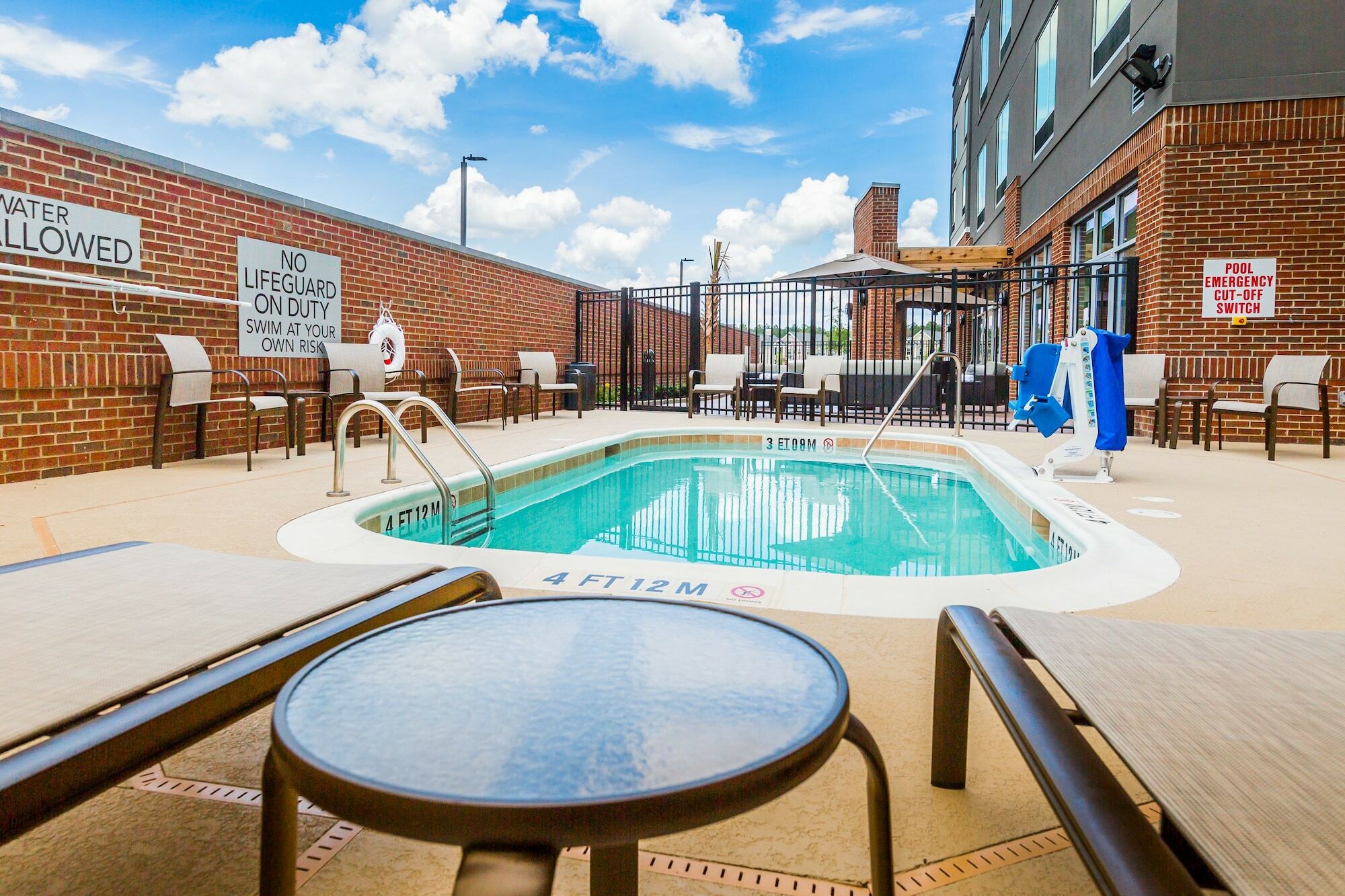 Hotel Courtyard By Marriott Columbia Cayce Exterior foto